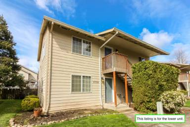 Main picture of 2743 SW Jasmine Pl