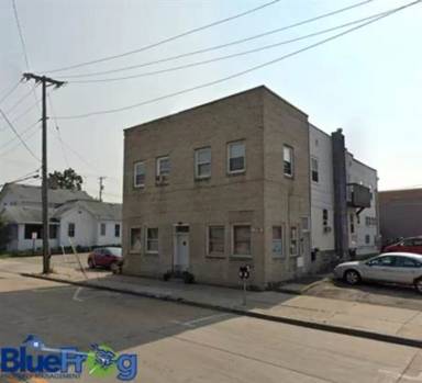Main picture of 119 S Walnut St
