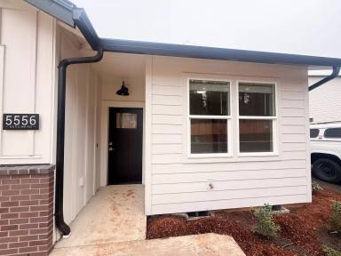 Main picture of 5564 Skyline Rd S