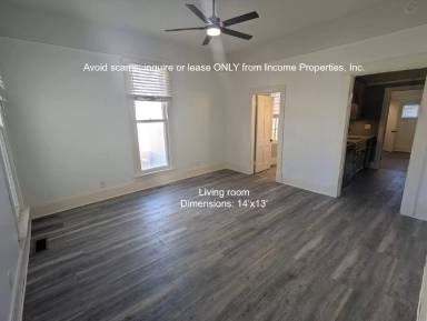 Main picture of 209 S Greenwood St