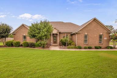 Main picture of 204 Johnny Barber Dr
