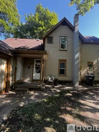 Main picture of 1212 Summit Ave