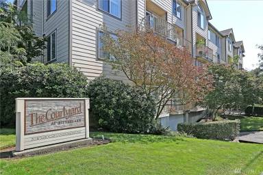 Main picture of 903 N 130th St