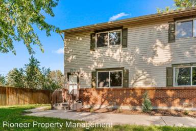 Main picture of 590 S Eaton St