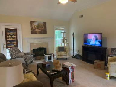Main picture of 432 Wood Ln
