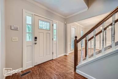 Main picture of 2459 Jacks View Ct