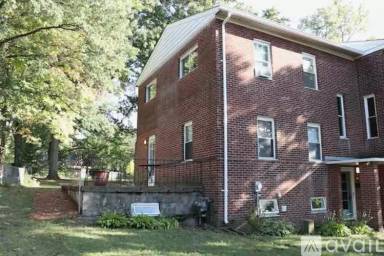 Main picture of 41 Burley Cir