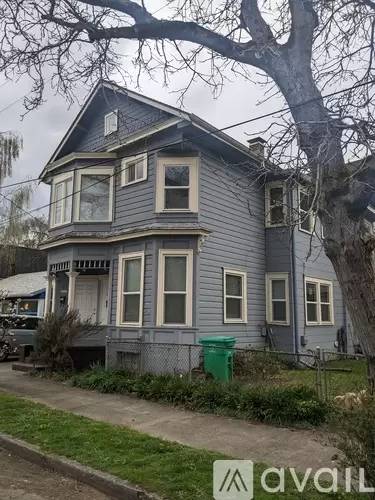 Main picture of 2517 SE 18th Ave