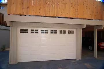 Main picture of 450 McFaul Way