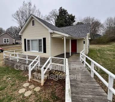 Main picture of 224 Howard St