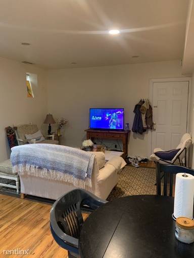 Main picture of 2545 N Seminary Ave