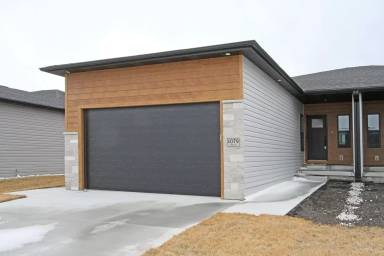 Main picture of 1079 Titan Dr