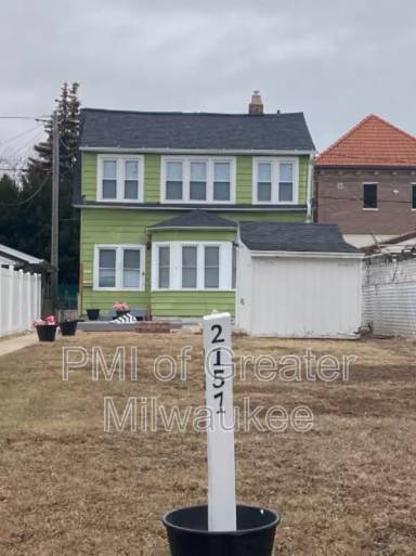 Main picture of 2151 S 26th St