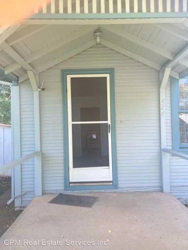 Main picture of 424 Western Ave