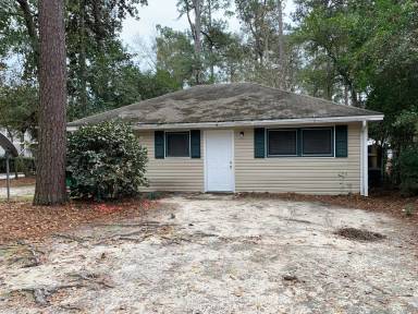 Main picture of 800 Ridgeway Dr