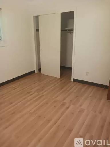 Main picture of 737 3rd Ave E