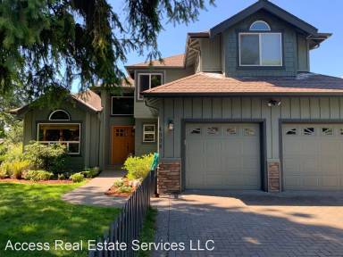 Main picture of 4608 E Oregon St