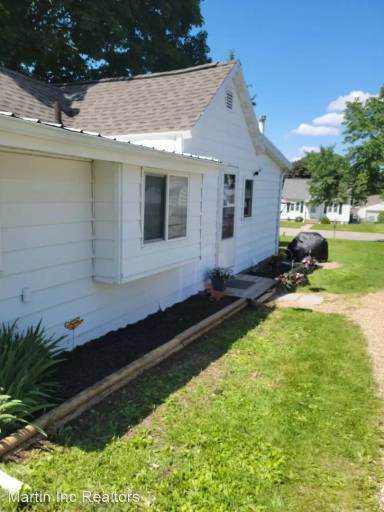 Main picture of 1610 Hawthorne Ave