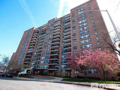 Main picture of Ten Huron