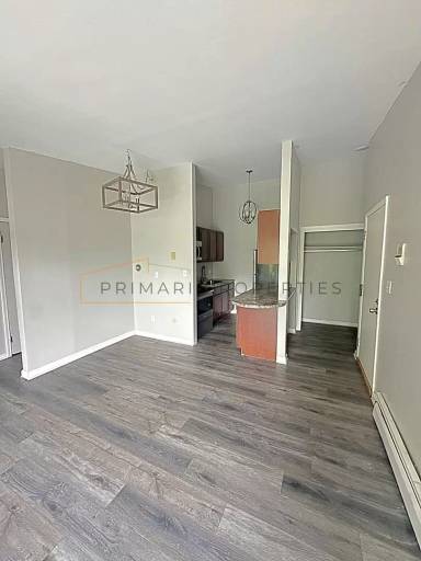 Main picture of 309 Curtis St