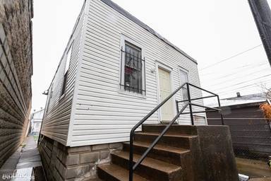 Main picture of 372 E 116th St