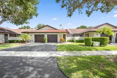 Main picture of 9231 NW 61st St