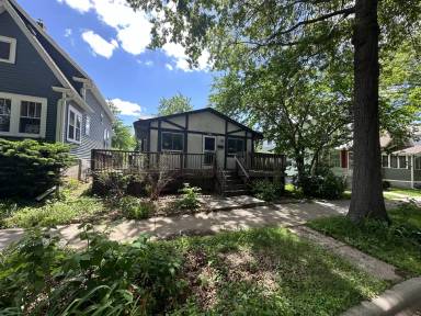 Main picture of 946 Juno Ave