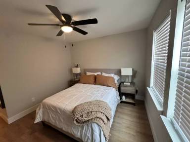 Main picture of 716 Evening Shade Ln