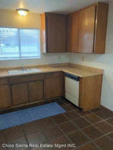 Main picture of 1505 W 3rd St