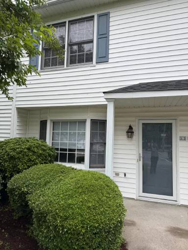 Main picture of 3811 Sterling Pointe Dr