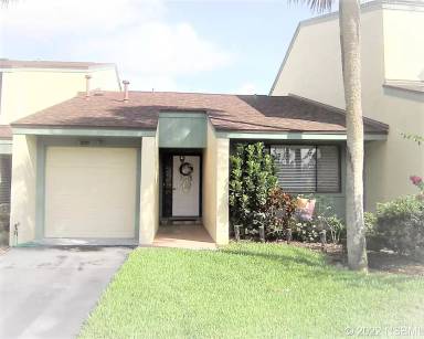 Main picture of 233 Club House Blvd