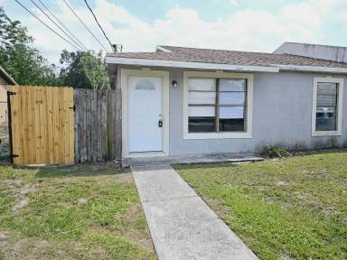 Main picture of 3111 Crystal Hills Loop S