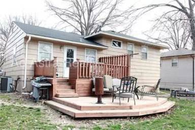 Main picture of 1005 E 117th St