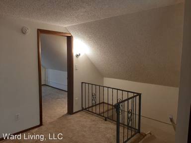 Main picture of 726 E 5th St