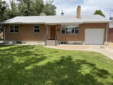 Main picture of 1334 Mesa Ave