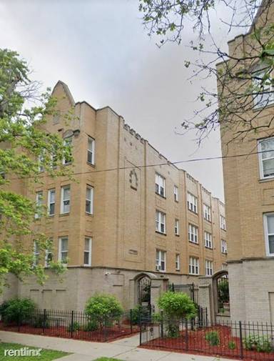 Main picture of 8041 S Manistee Ave