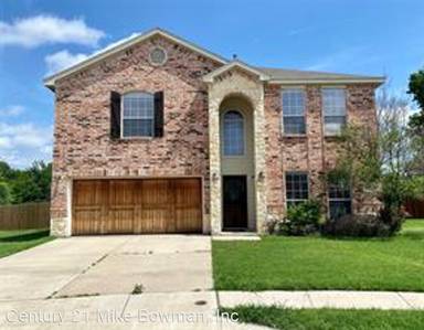 Main picture of 800 Coppin Dr