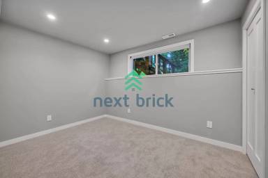Main picture of 13787 NE 77th Pl