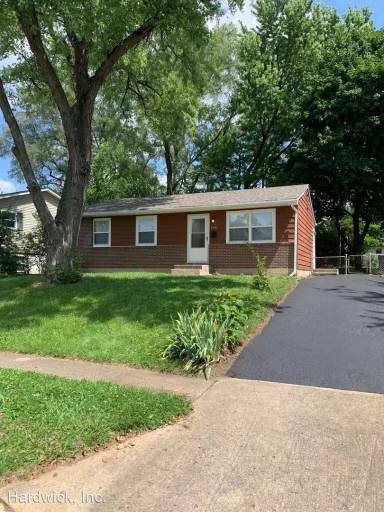 Main picture of 3400 Latonia Rd