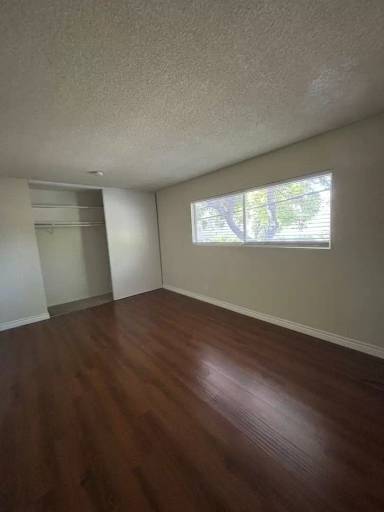 Main picture of 5307 Lincoln Ave