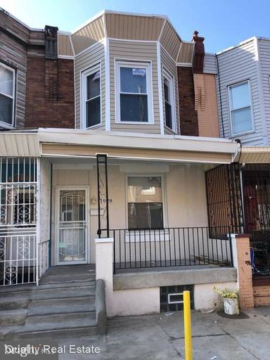 Main picture of 1928 E Monmouth St