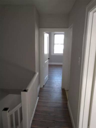 Main picture of 5808 Crittenden St
