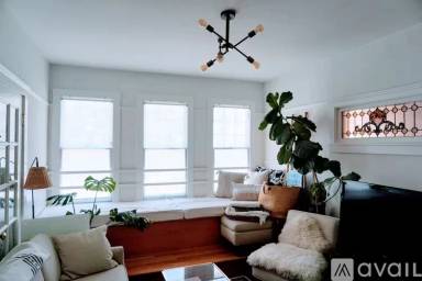 Main picture of 2867 Sacramento St