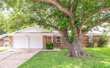 Main picture of 6207 Sayle St