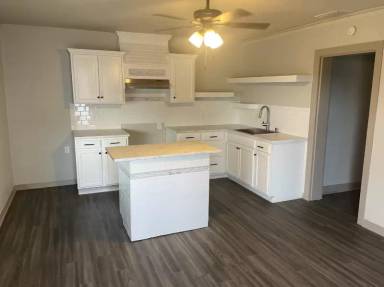 Main picture of 1712 27th St