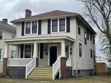 Main picture of 2507 Seminary Ave