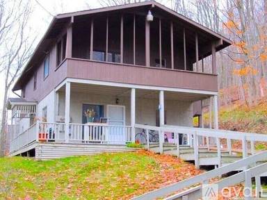 Main picture of 609 Spencer Rd
