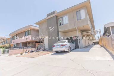 Main picture of 540 W Queen St