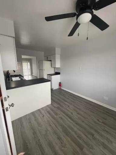 Main picture of 17738 Commercial Ave