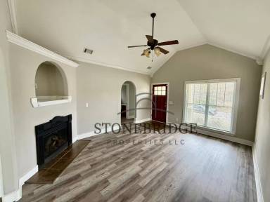 Main picture of 293 Rossburg Dr